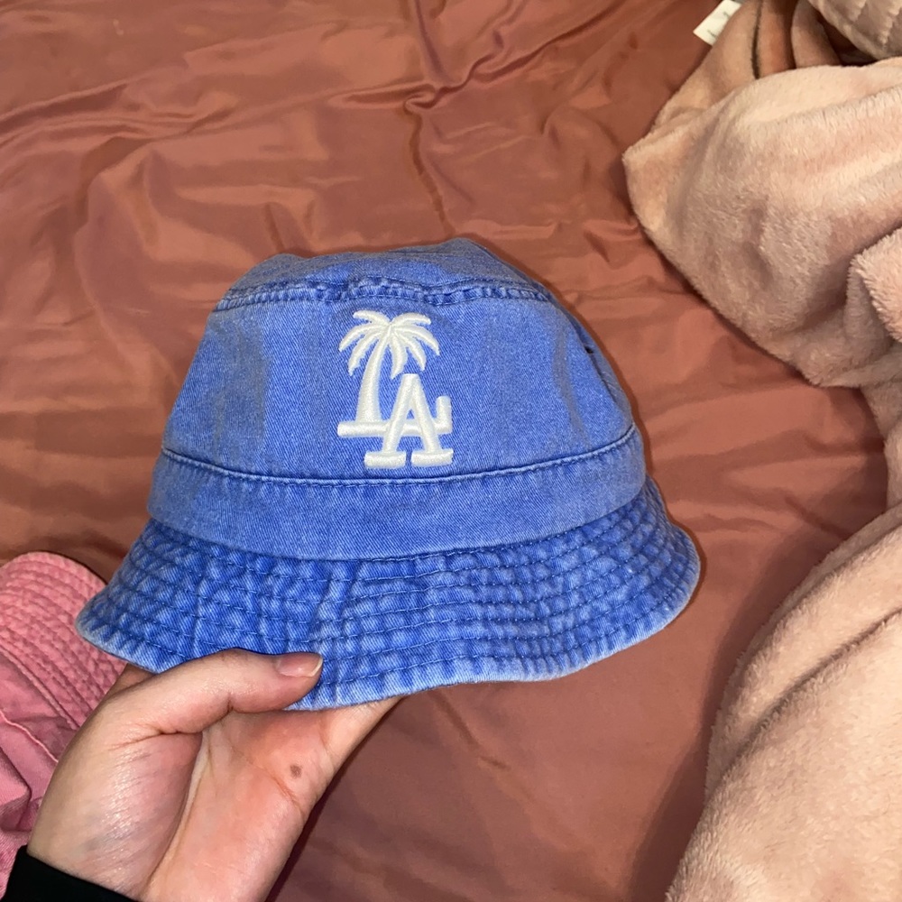 LA bucket hat